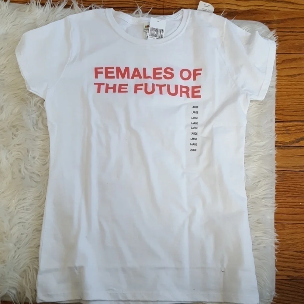 Females of the future graphic tee - Picture 3 of 5